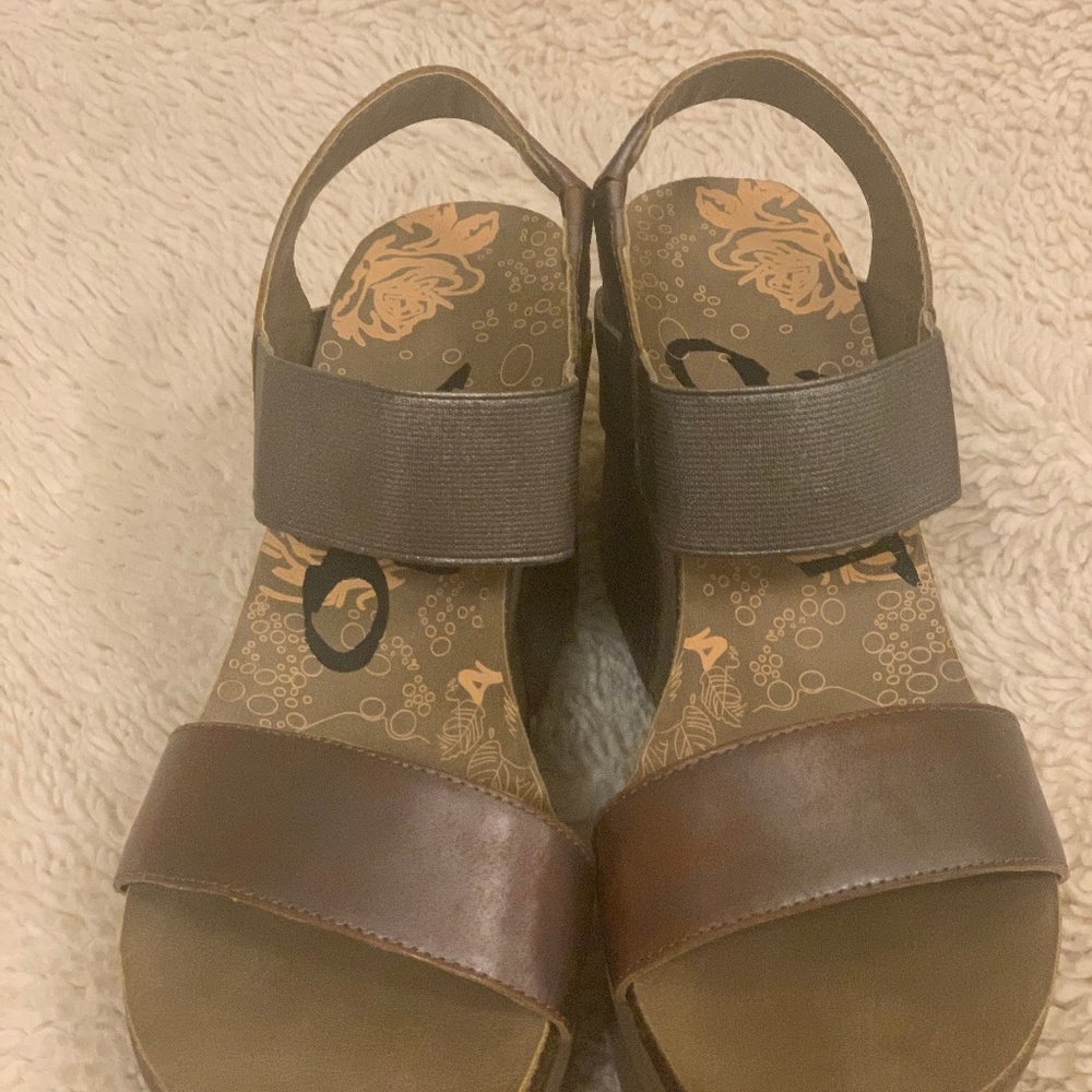 OTBT Bushnell Platform Wedge Sandals, Pewter